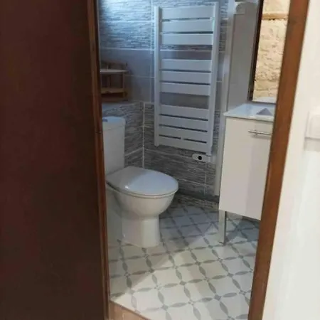 Grande Maison Traversante. Apartment Saint-Gilles (Gard)