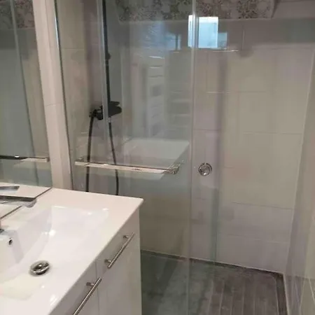 Apartment Grande Maison Traversante. Saint-Gilles (Gard)