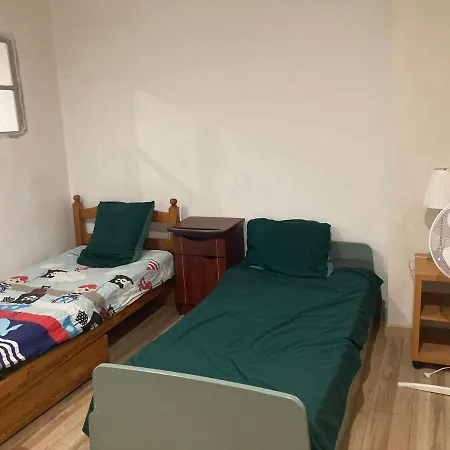 Appartement Grande Maison Traversante. Saint-Gilles (Gard)